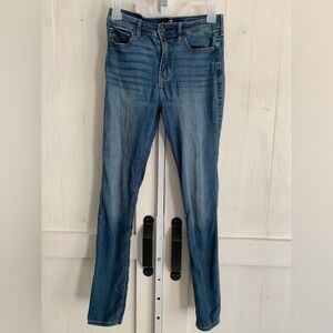 Hollister High Rise Super Skinny Jeans Sz 26